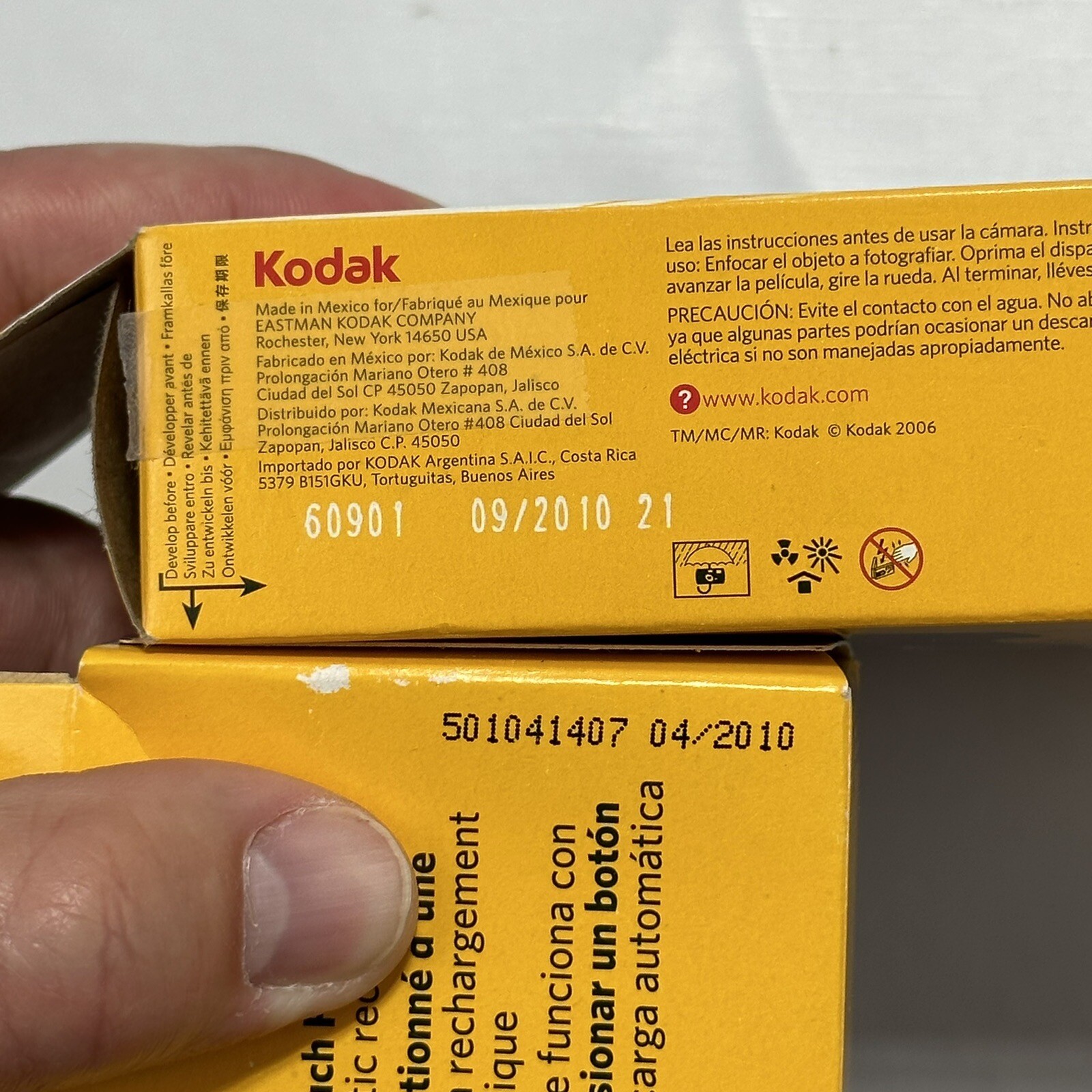 (2) Kodak Power Flash Disposable Cameras EXPIRED 2010 Single Use 27 Exp