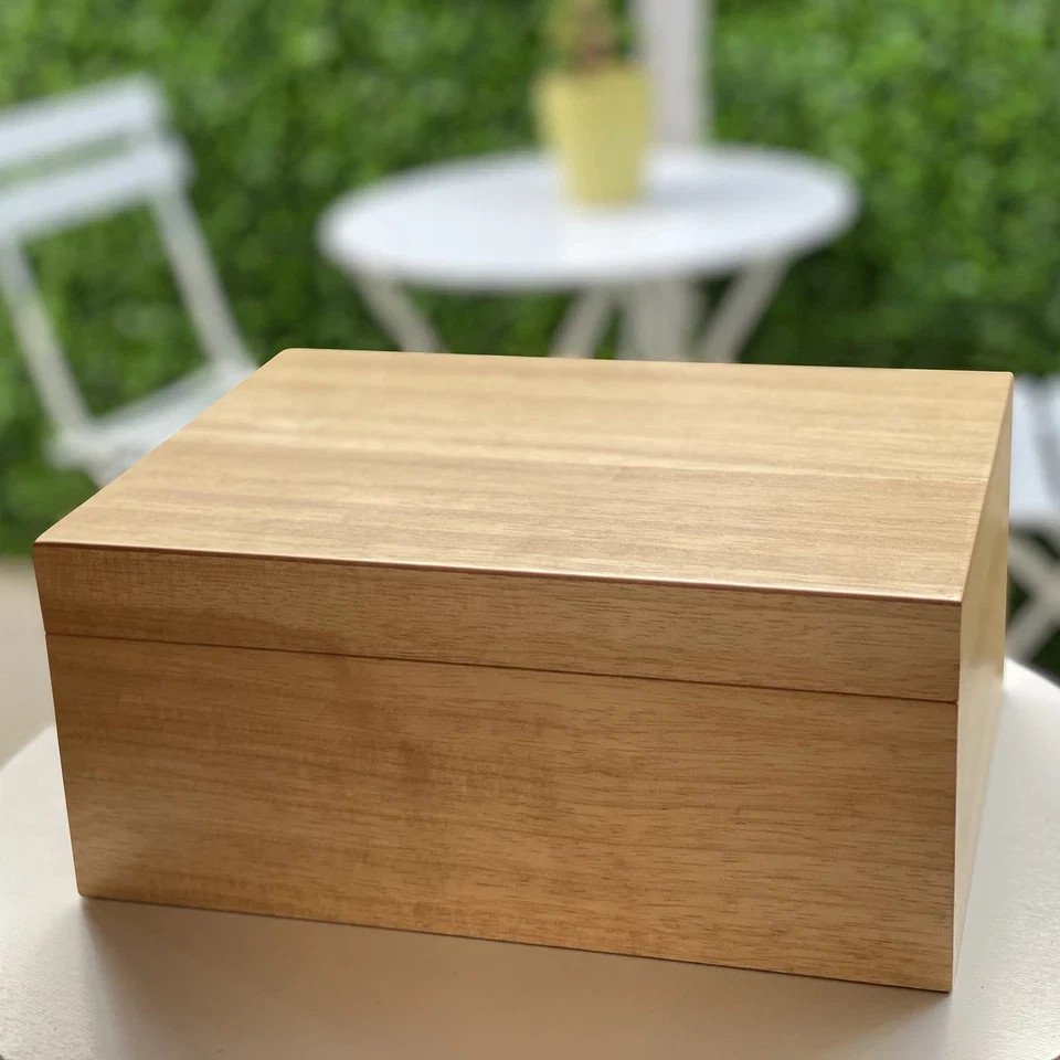 Blake & Lake Wooden Keepsake Box with Lid - Blonde Catchall Wood Storage Box -