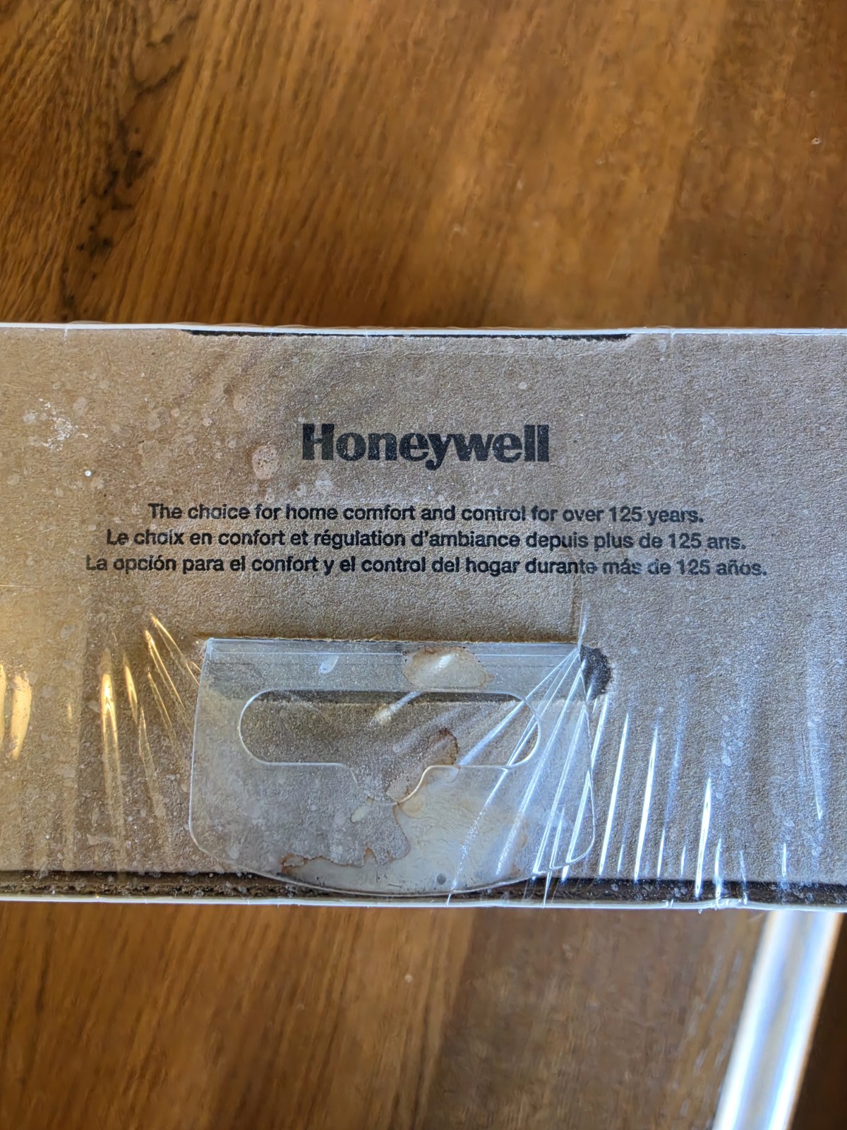 Honeywell Non- Programmable Thermostat RTH111B1016- New