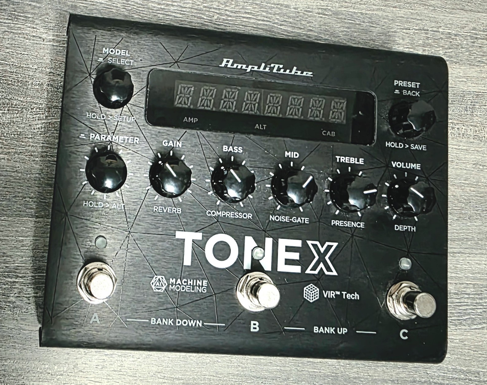 IK Multimedia ToneX Digital Multi-Effects Amp Modeler