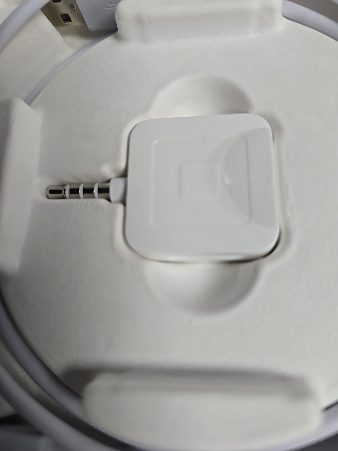 Square Card Reader 2 Piece With Cord And Instructions New Open Box