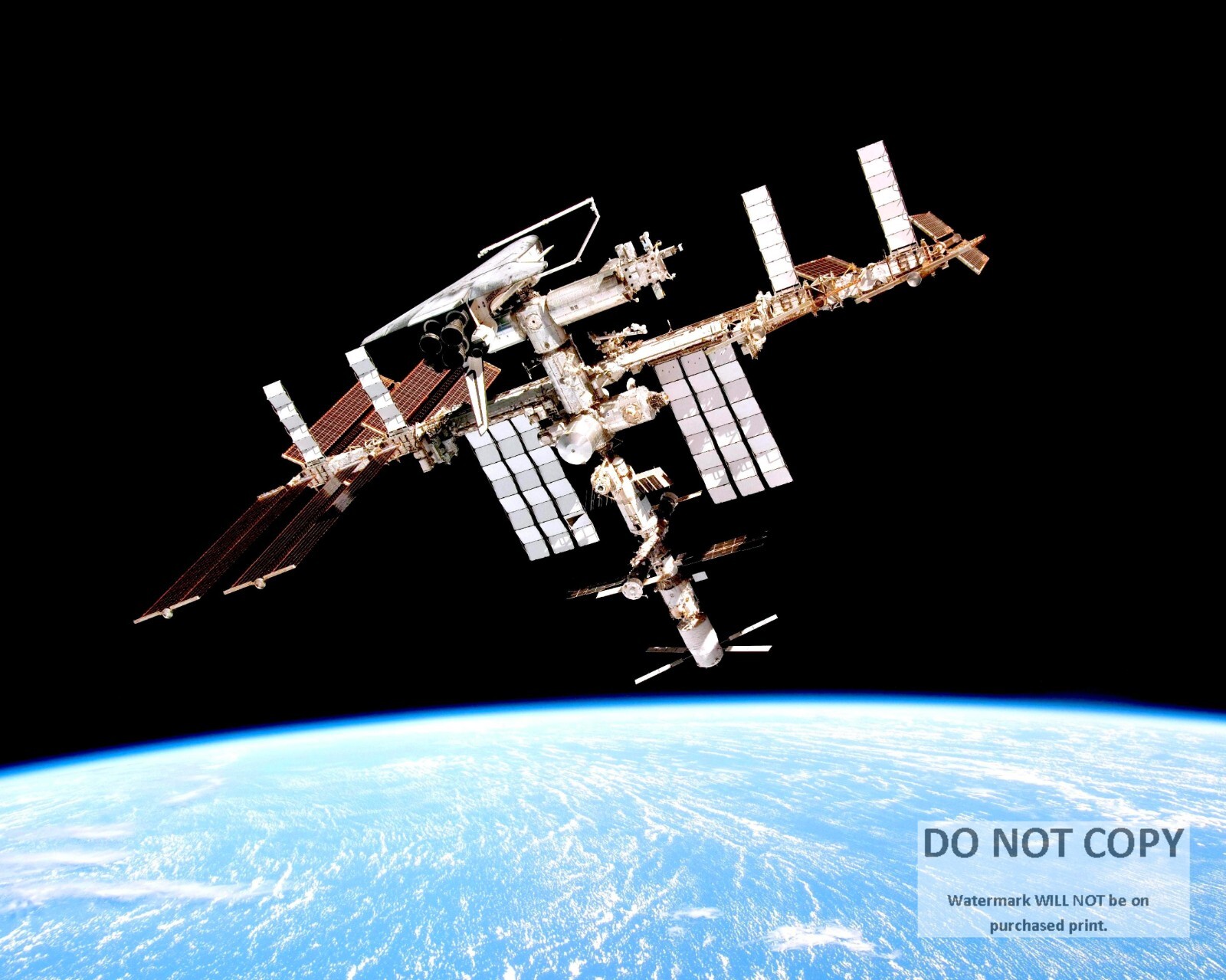 SHUTTLE ENDEAVOUR DOCKED TO INTERNATIONAL SPACE STATION 8X10 NASA PHOTO (DD-669)