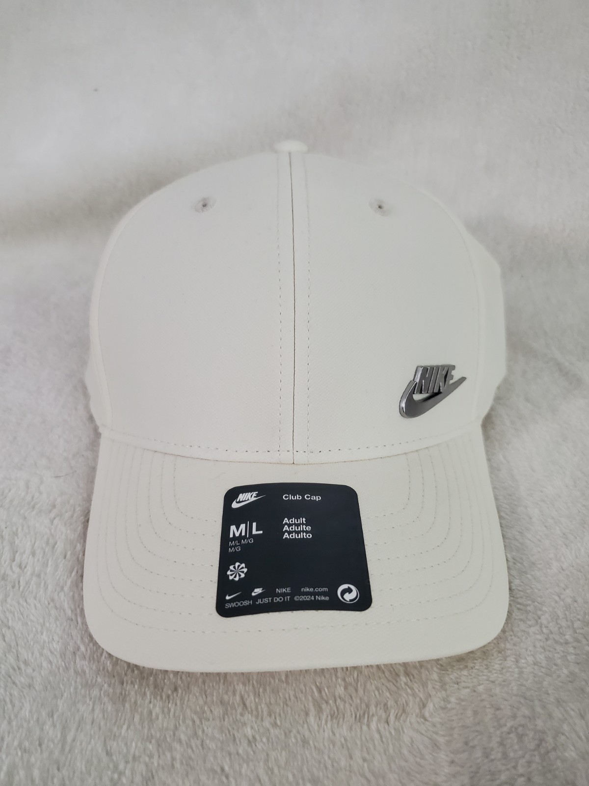 NIKE CLUB CAP MENS UNISEX HAT STRAPBACK IVORY METAL SWOOSH MEDIUM LARGE NEW
