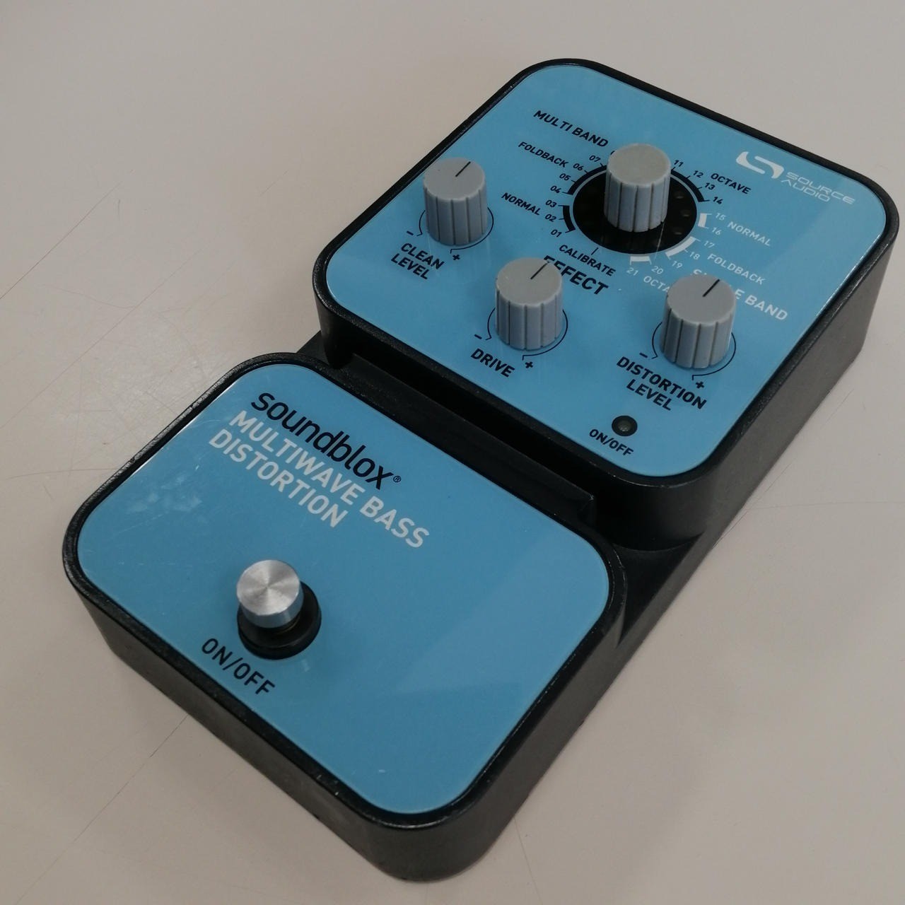 Source Audio Multiwave Bass Distortion Effect Pedal
