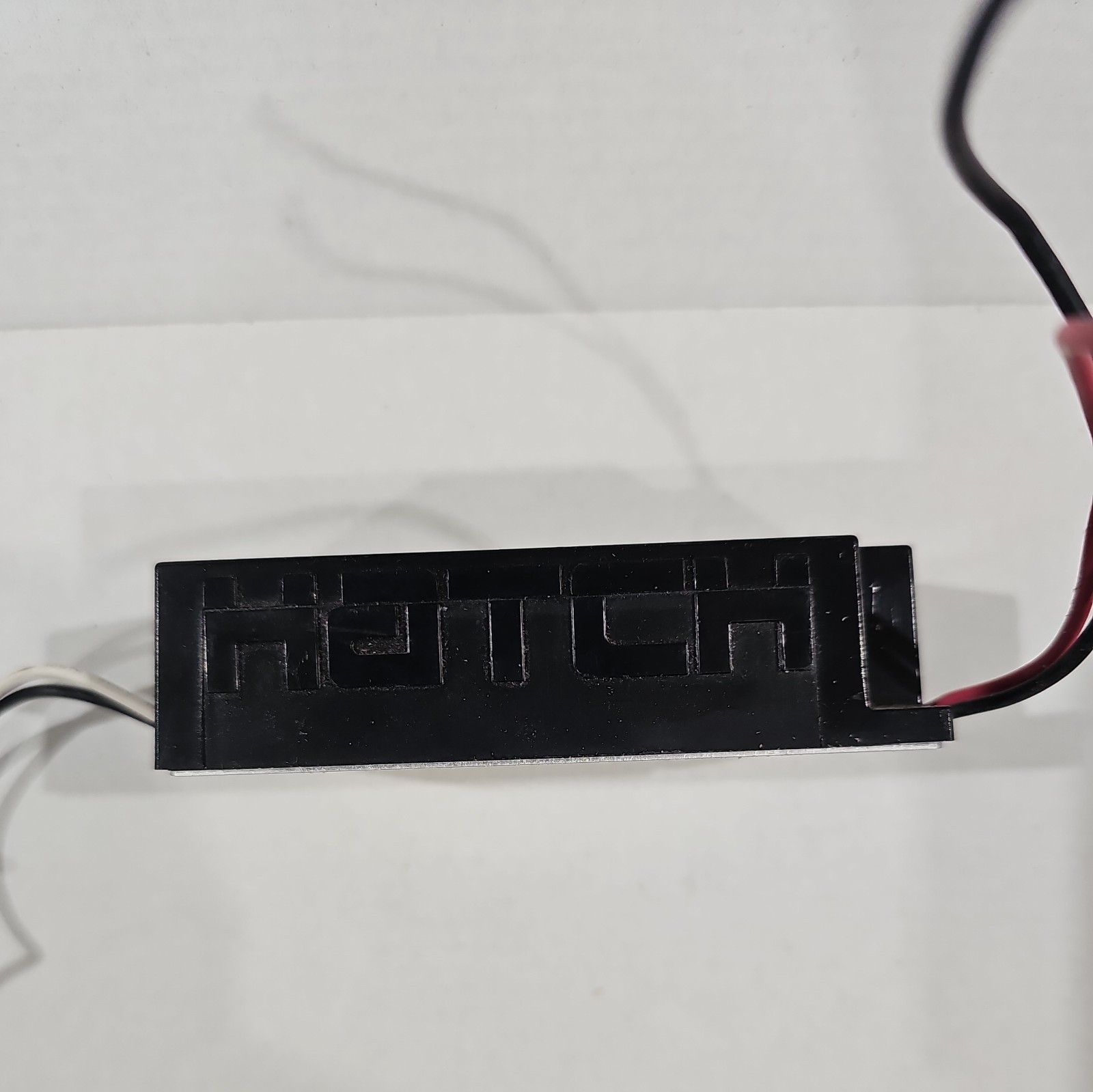 HATCH 32 WATT CONSTANT LED DRIVER XTC32-0700P-UNV-A