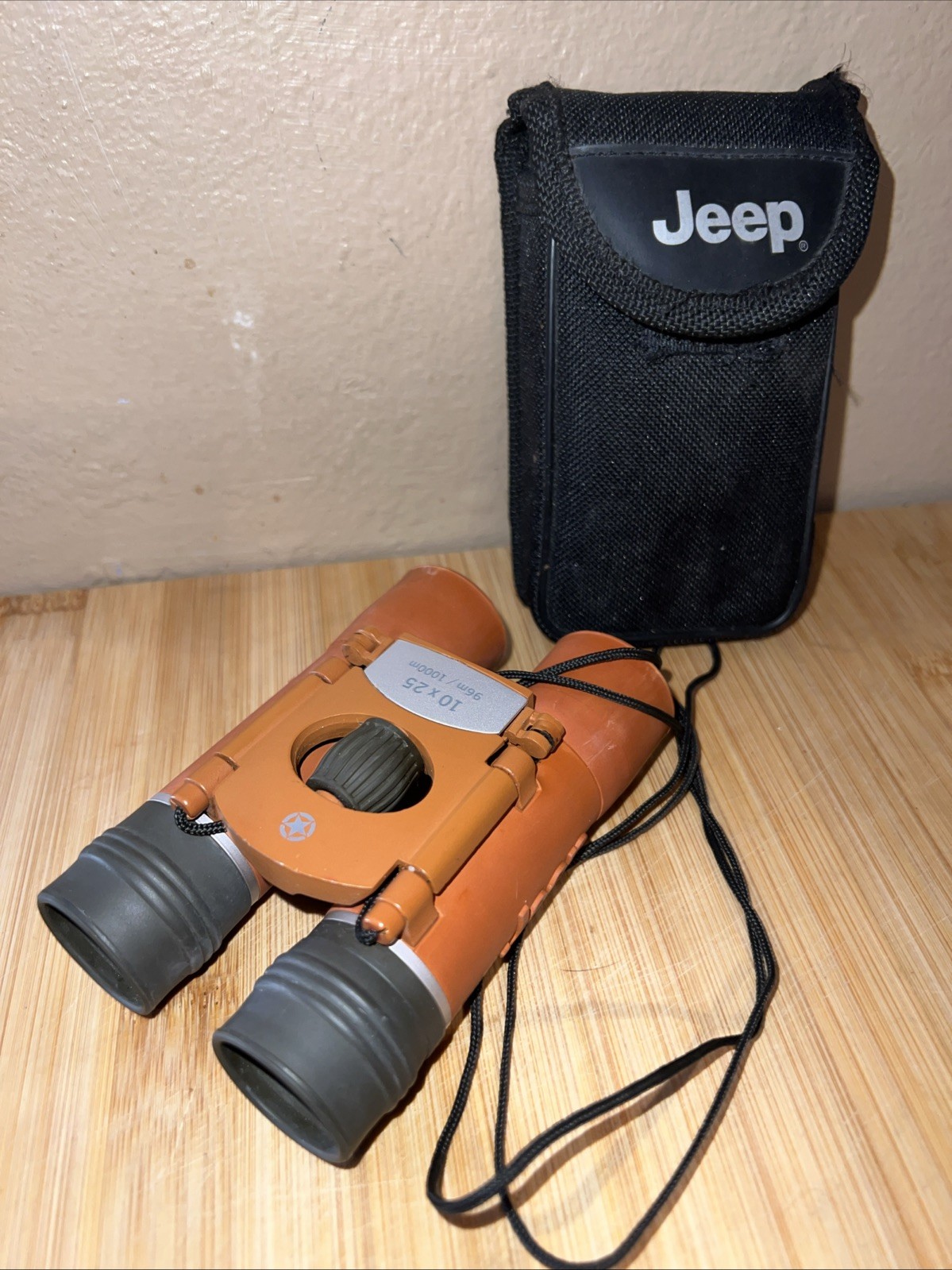 Jeep Rubber Binoculars 10x26 With Carrying Case- 96m/ 1000m- Rust Orange