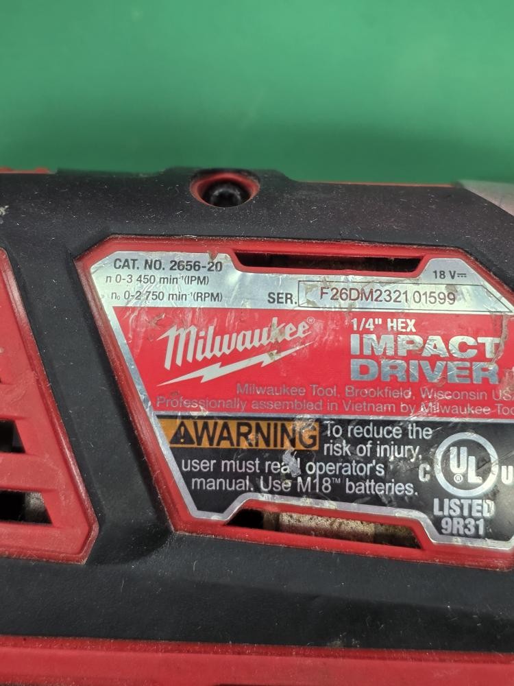 MILWAUKEE 2656-20 DRILL (E13007250)