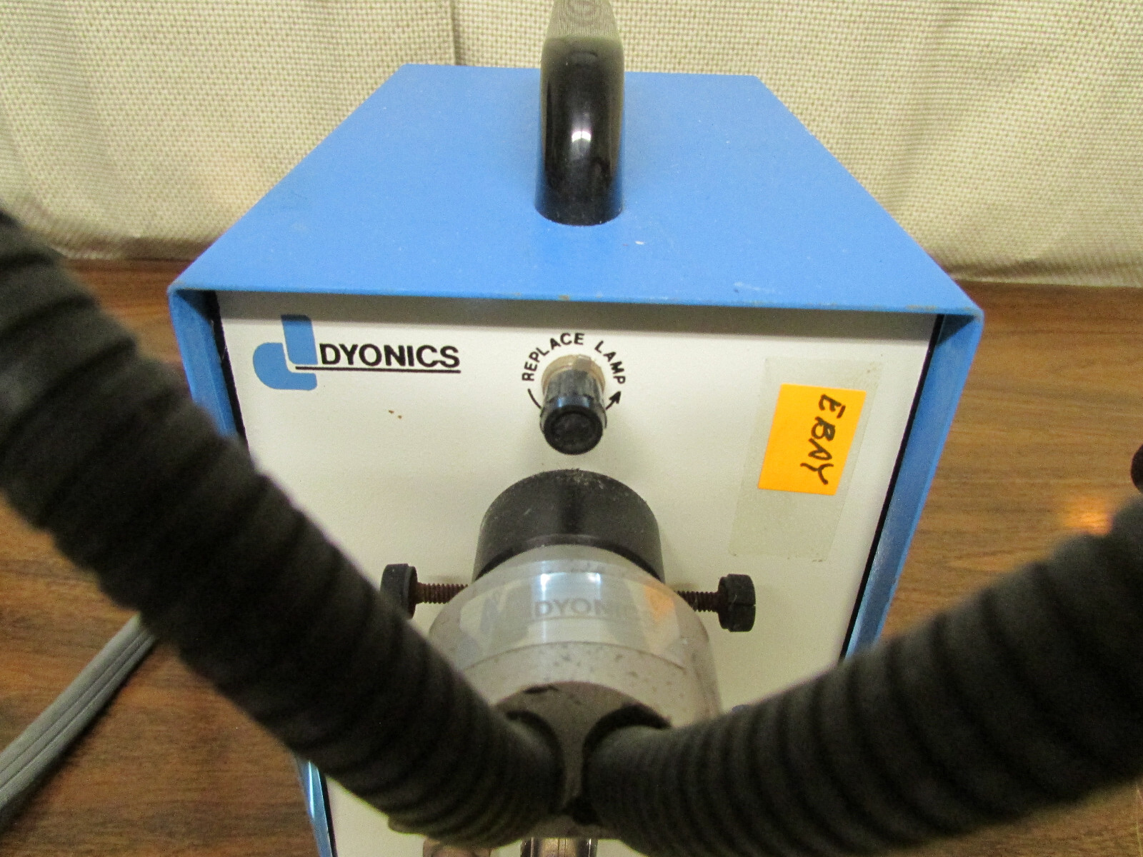 Dyonics 375 Fiber Optic Light Source Illuminator With Dyonics Dual Head
