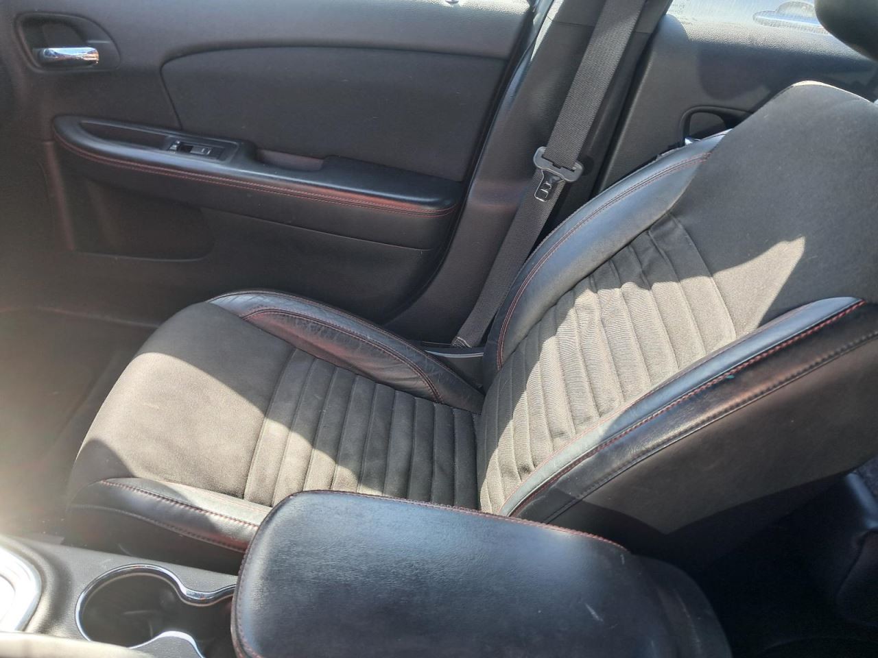 AVENGER 2013 Glove Box 4827345