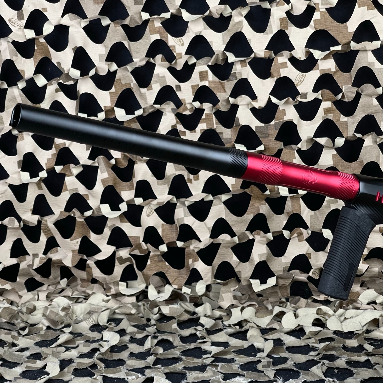 NEW Method DLX Shocker Era Paintball Gun - Black/Red