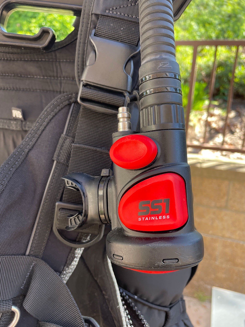Zeagle Zena BCD (Small) with Atomic Aquatics SS1 Safe Second.