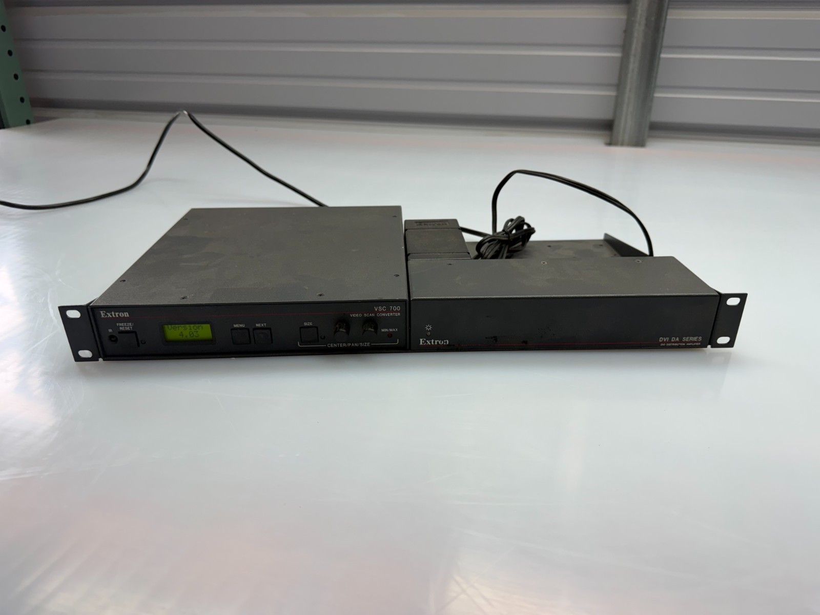 Extron VSC 700 Video Scan Converter Presentation Processor Rack Mount w/ DVI DA