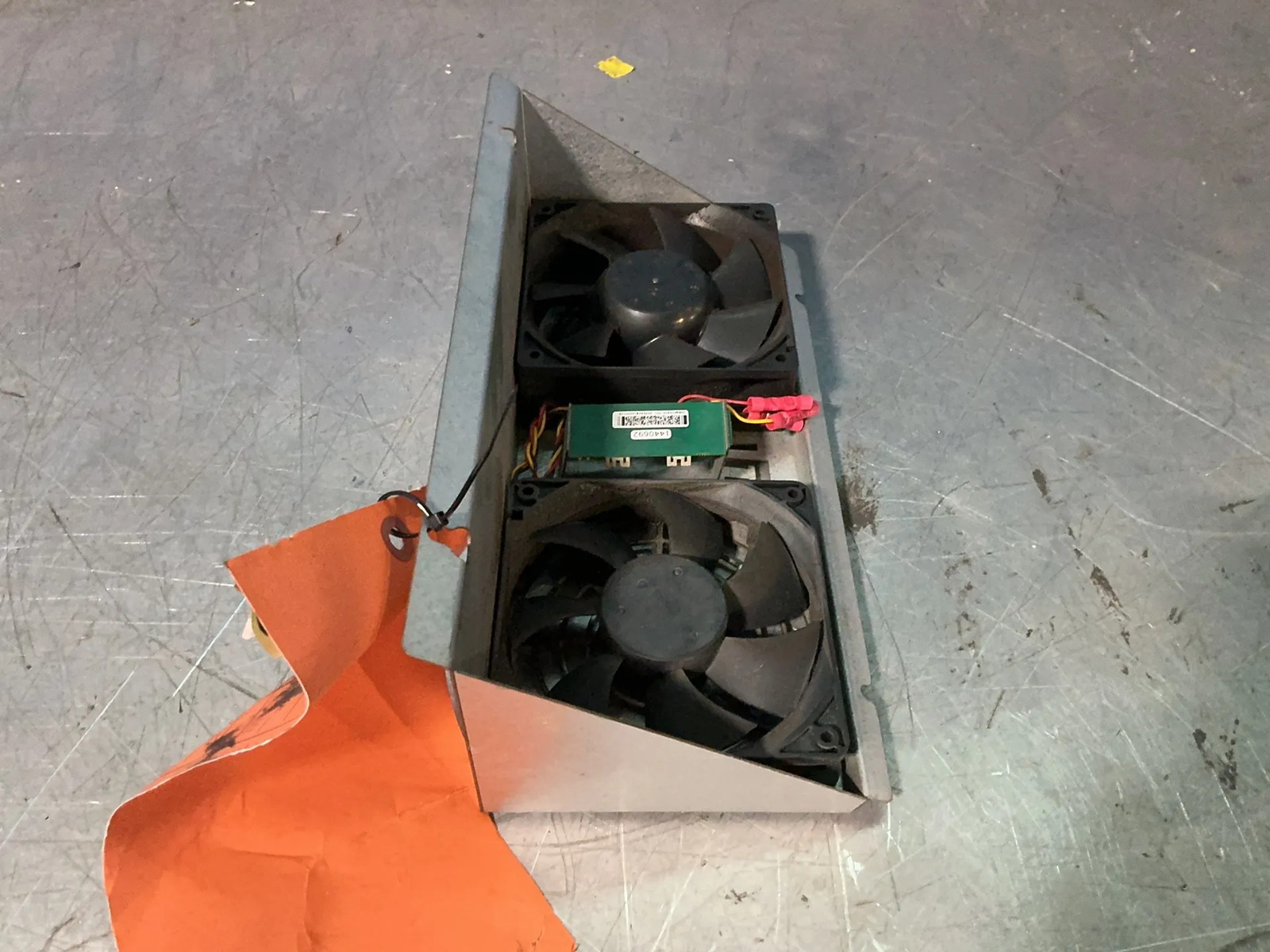 DUAL SERVO FAN UNIT.