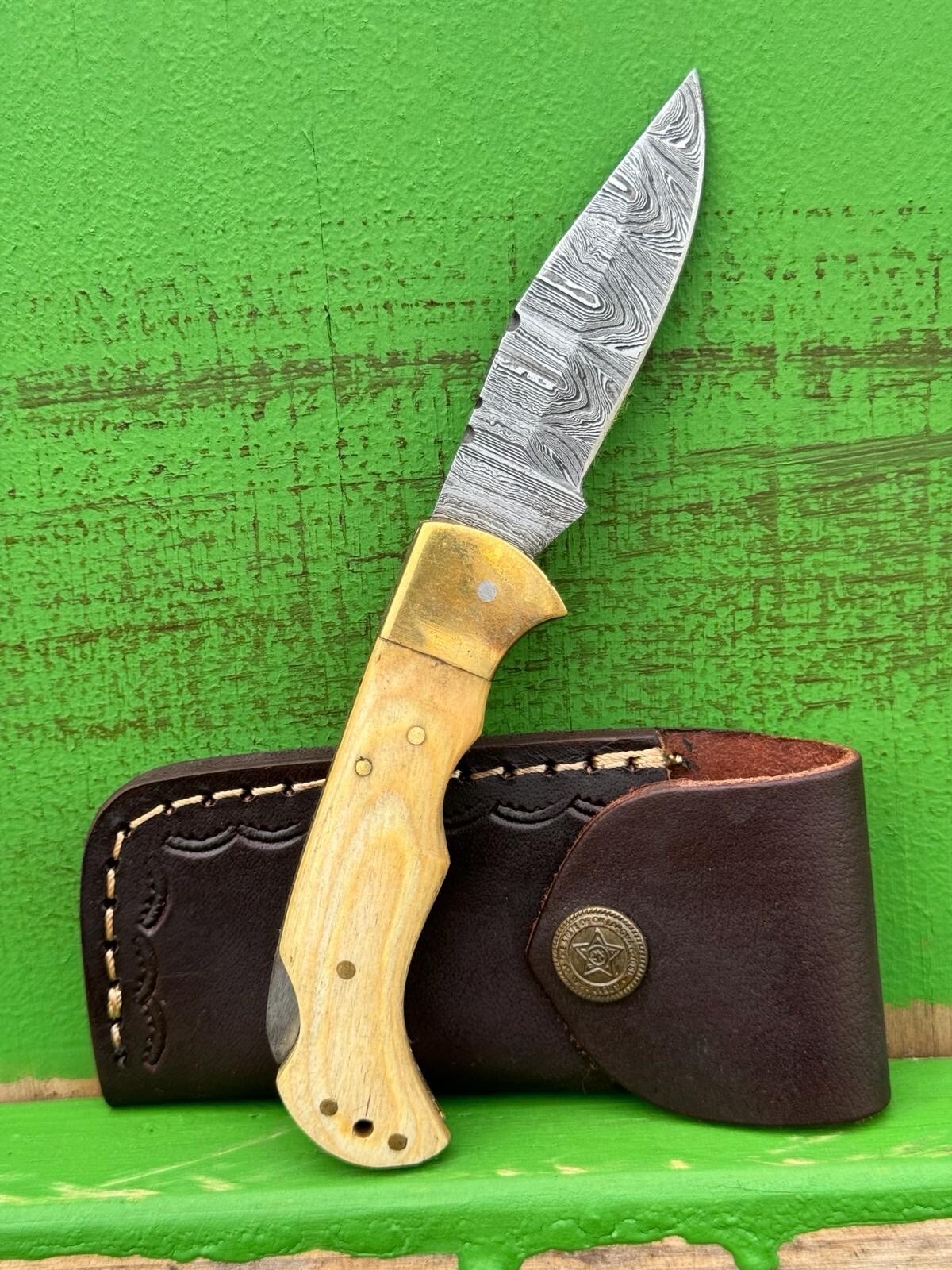 Handmade Damascus Knives Folding Blade Pocket Knife Lock-back Grip Handle