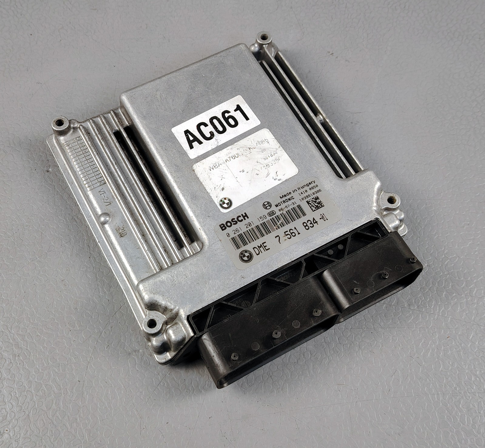 BMW E90 320i ENGINE CONTROL UNIT ECU MODULE DME 7561834 0261201159