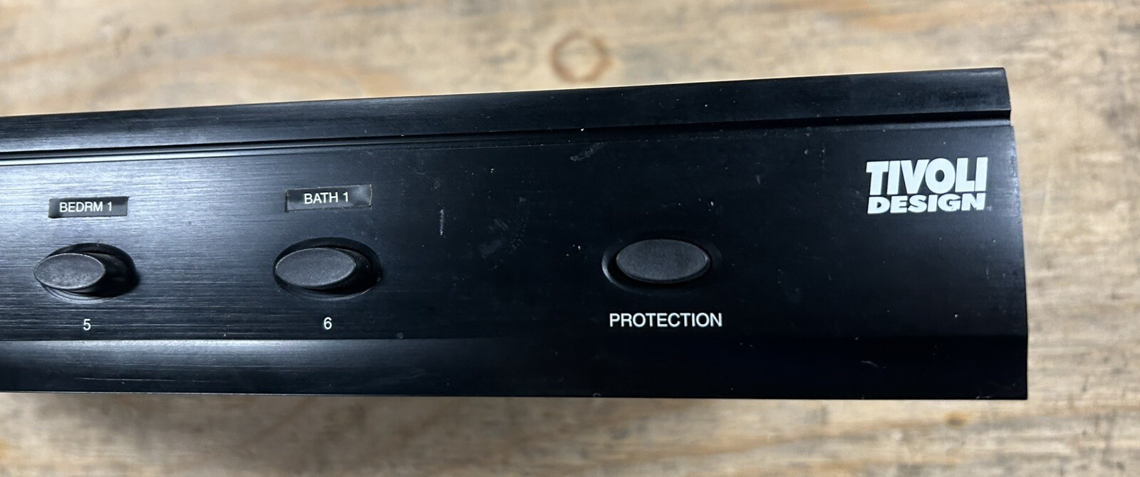 TIVOLI DESIGN SBX6 FOUR CHANNEL SPEAKER SELECTOR