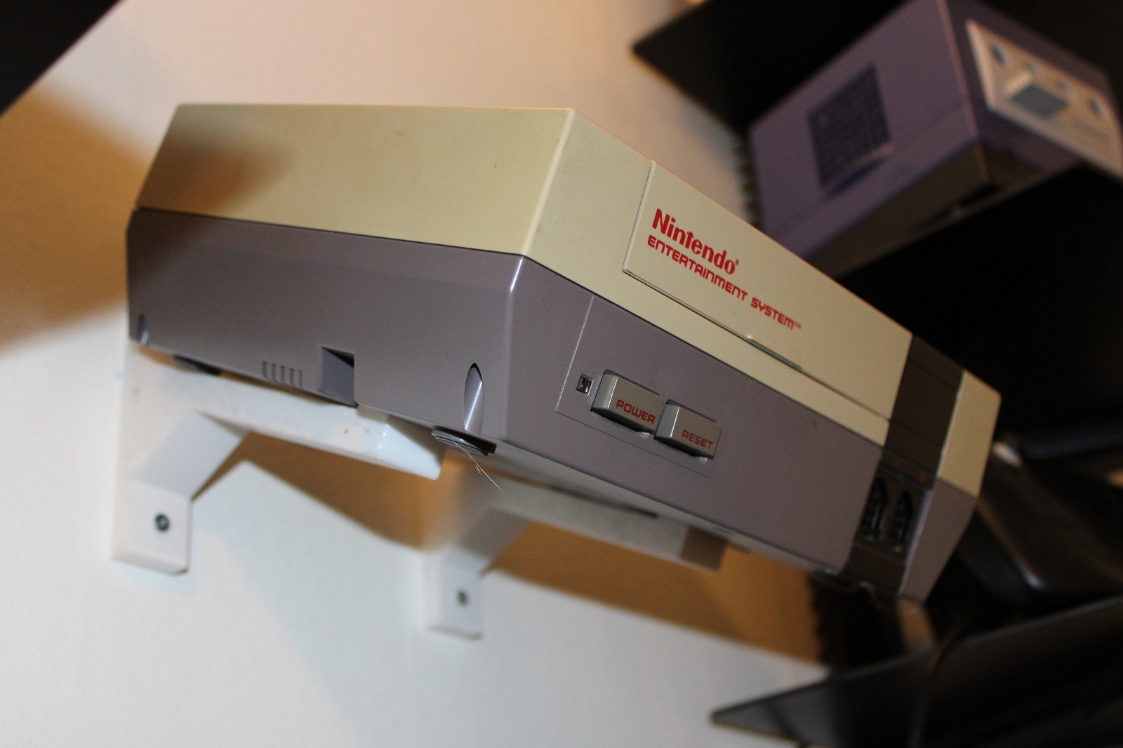 Original Nintendo (NES) 3D Printed Wall Mount (Set of 2)