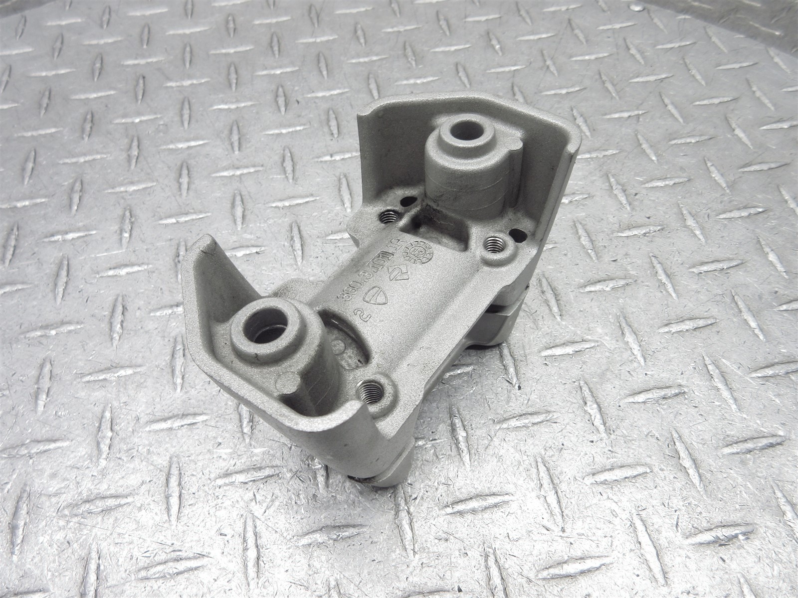 2013 12-14 Ducati Monster 696 Handlebar Riser Clamp Mount Upper Lower Bracket