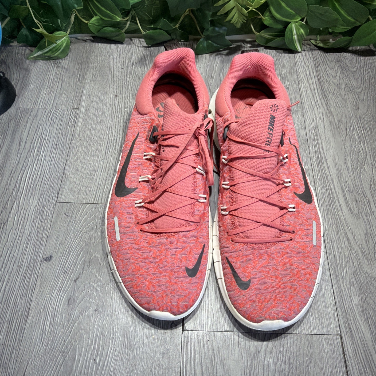 Nike Free Run 5.0 Men’s Size 11 Running Shoes Low Adobe Light Crimson CZ1884-600
