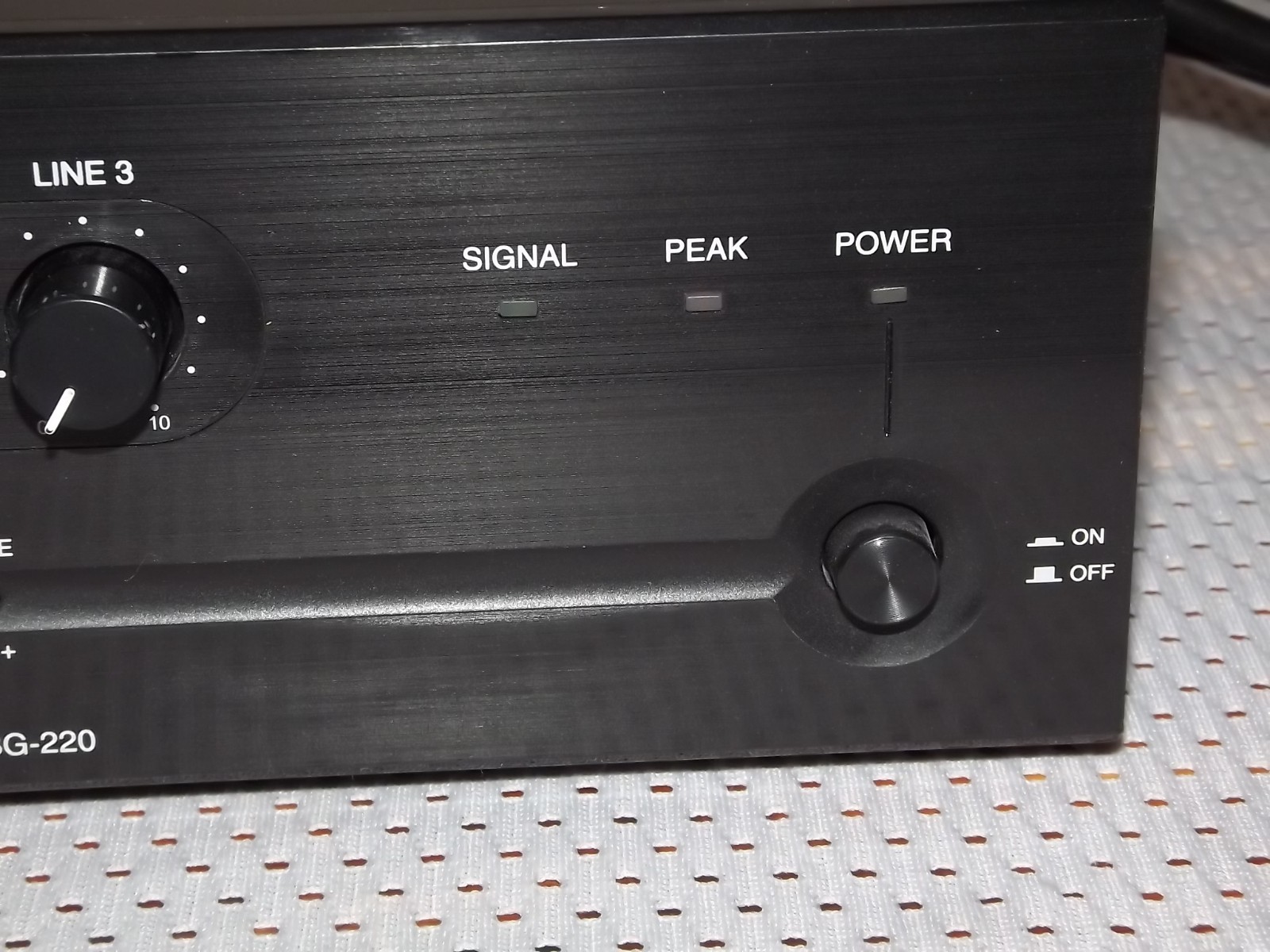 TOA BG-220 Mixer Amplifier