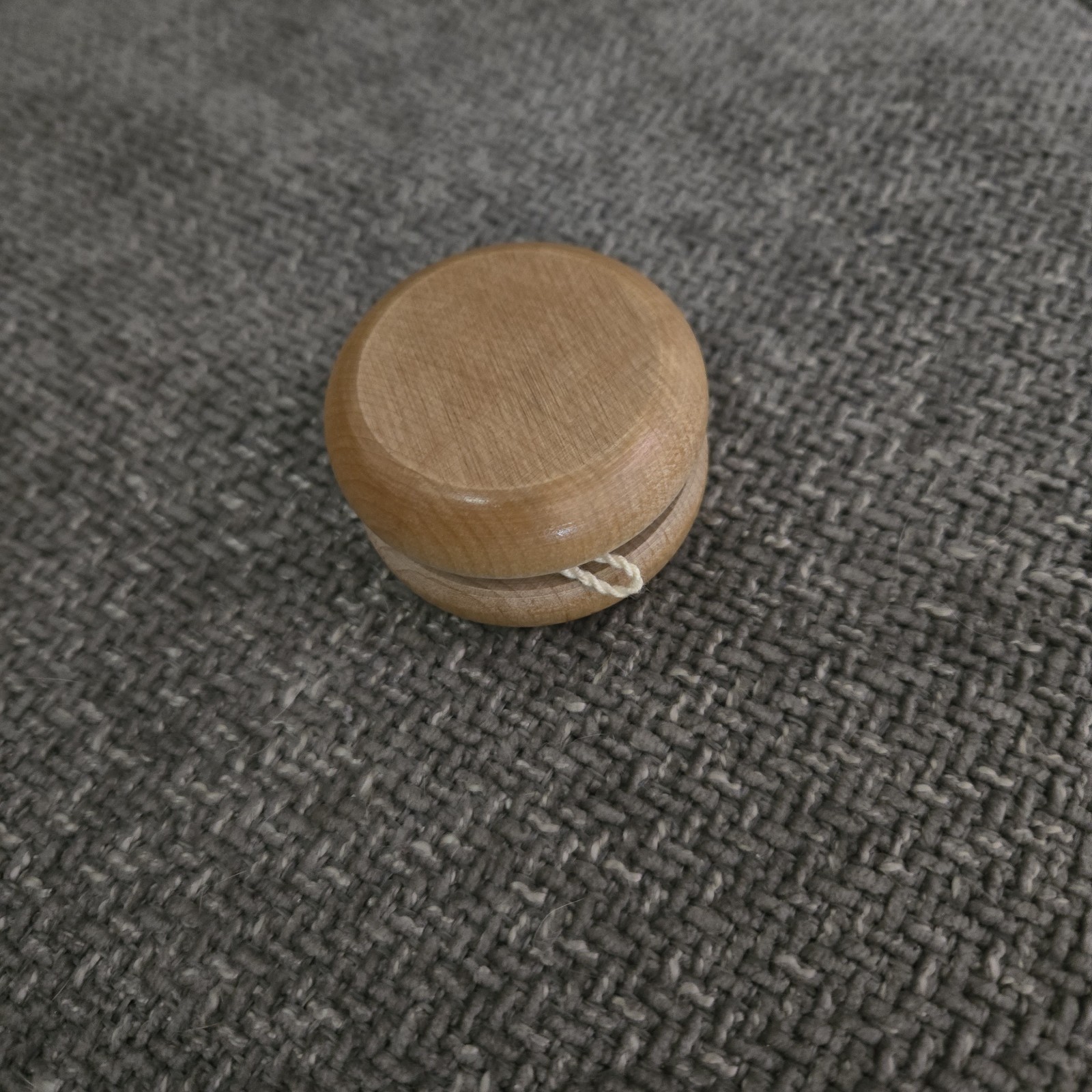 7 Wooden Yoyo's