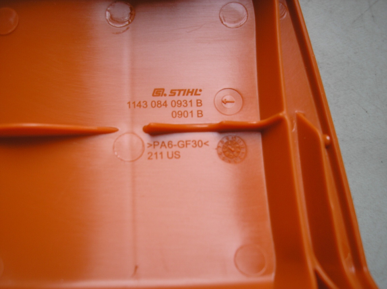 NEW GENUINE OEM STIHL MS251C CHAINSAW E-Z START VERSION / TOP ENGINE COVER