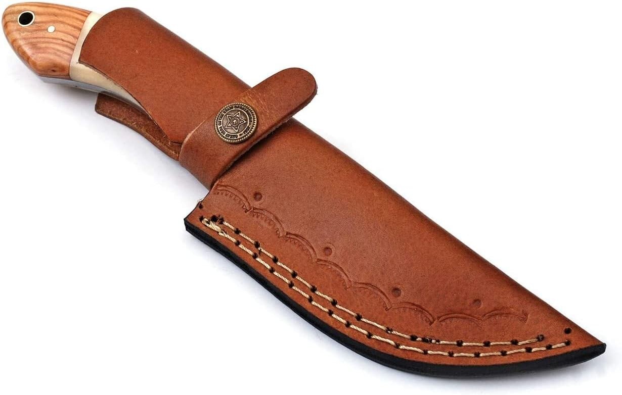 Custom Handmade Damascus Steel Hunting Skinning Knife with Leather Sheath - 1312