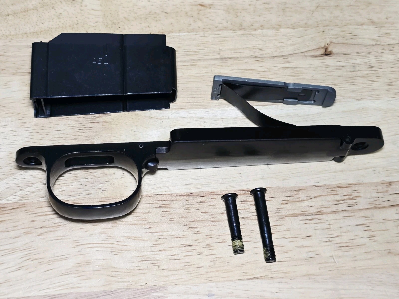 Winchester Model 70 Rifle SHORT Action Floorplate Assembly Post 64