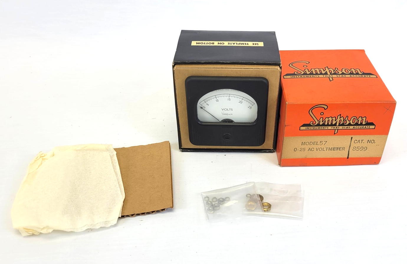 Simpson Model 57 AC Volt Meter Gauge 0 - 25 NOS Cat #8599 ~ T388