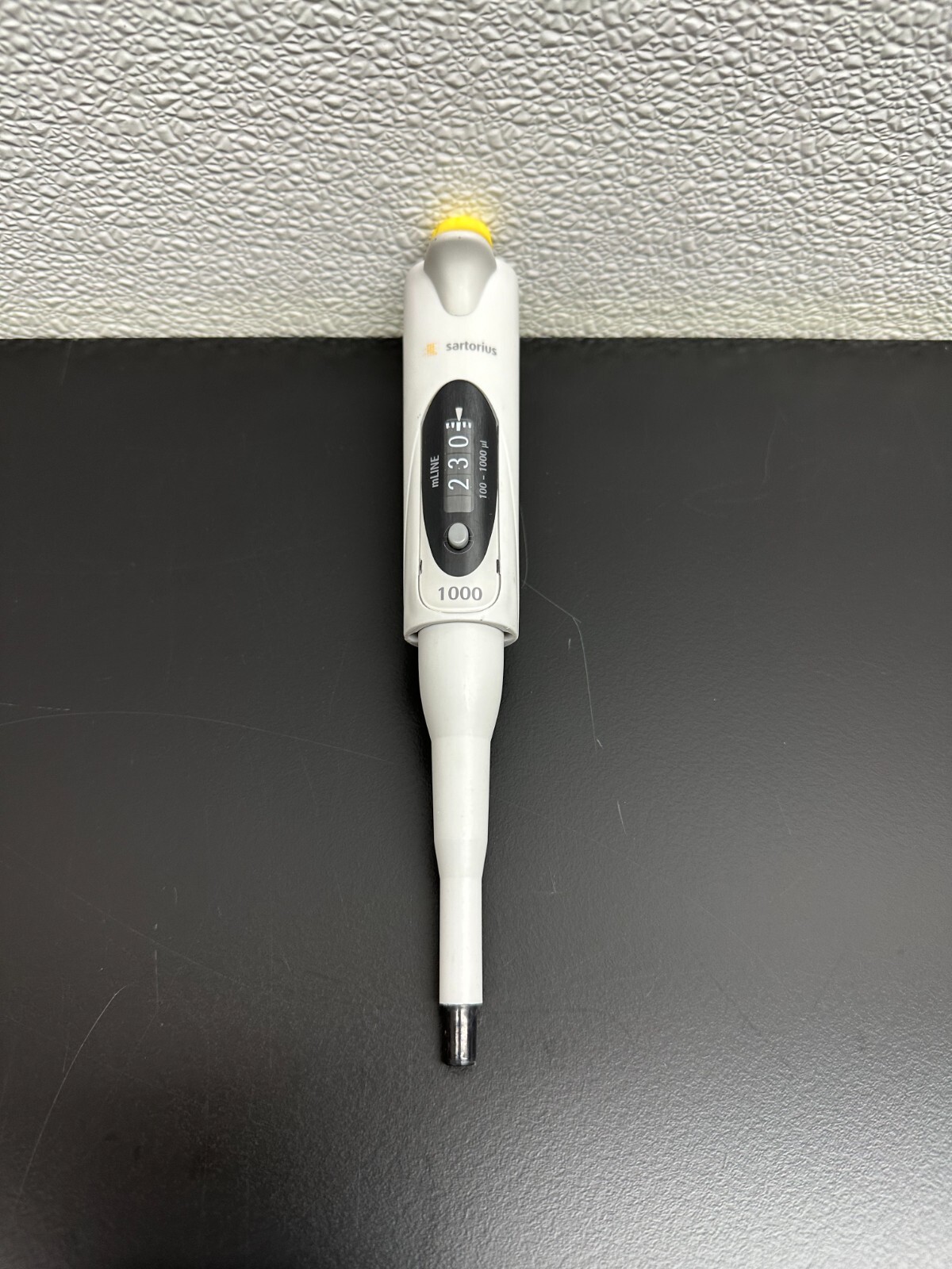 Sartorius Biohit mLINE 1000 100-1000uL Manual Single Channel Pipette Adjustable