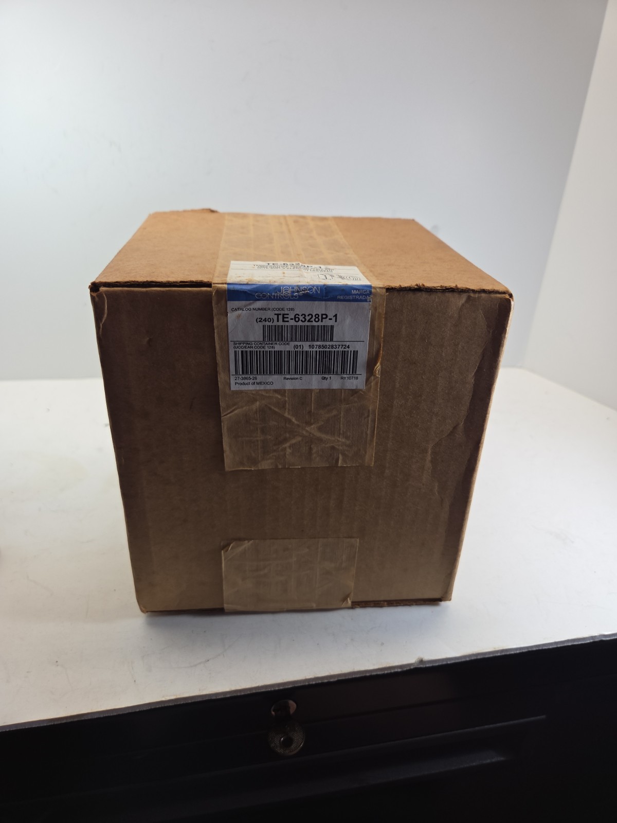 Johnson Controls Rev-D Wall-Mount Temperature Sensor ​Controller TE-67NP-1N00