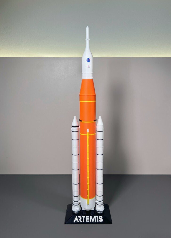 1/200 Artemis SLS Orion Painted Space Shuttle Model Figure Statue