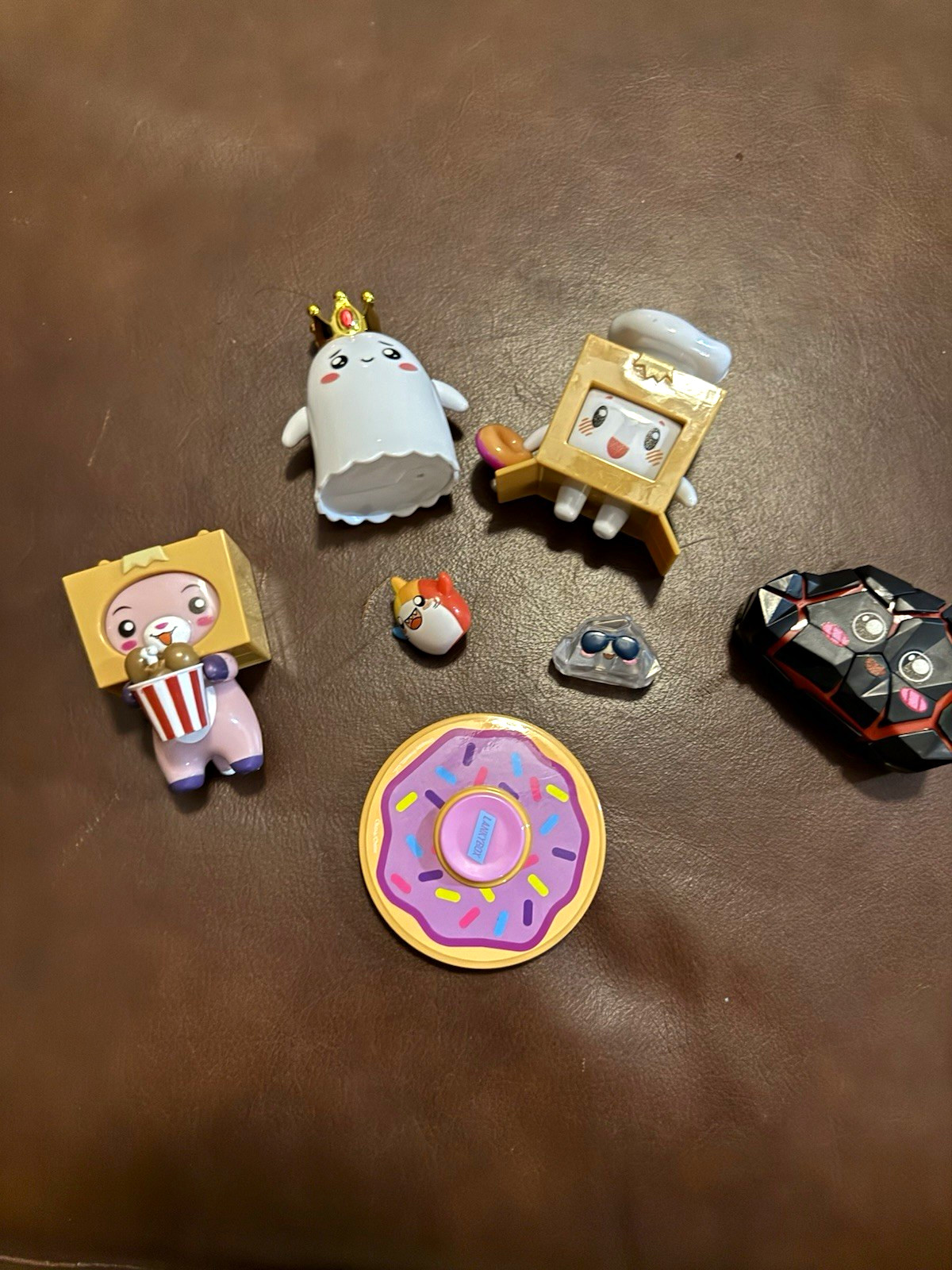 Mixed Lot Lanky Box figure toys and fidget spinner