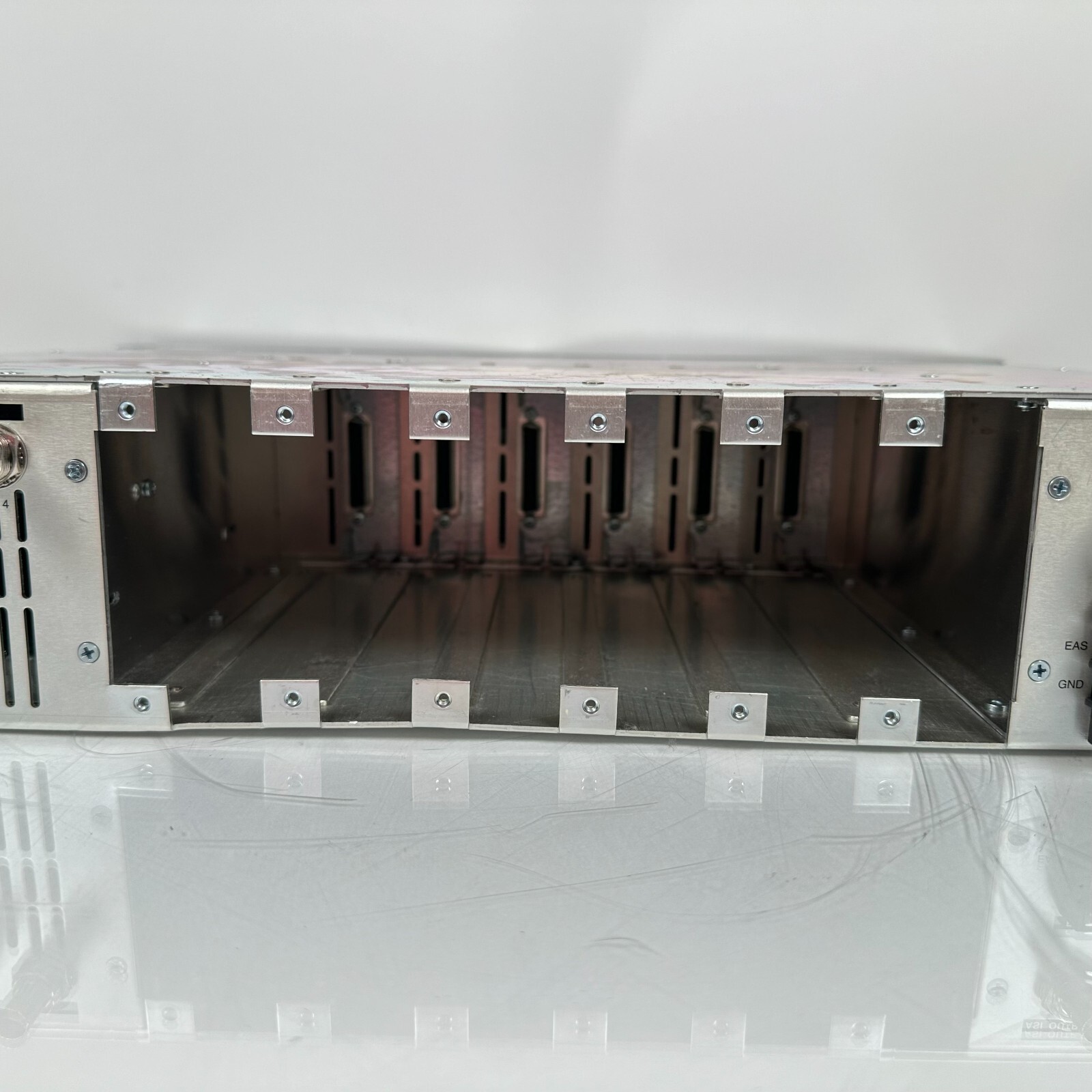 Drake Digital EH 244 Multiplexing Encoder Host/QAM Modulator Frame