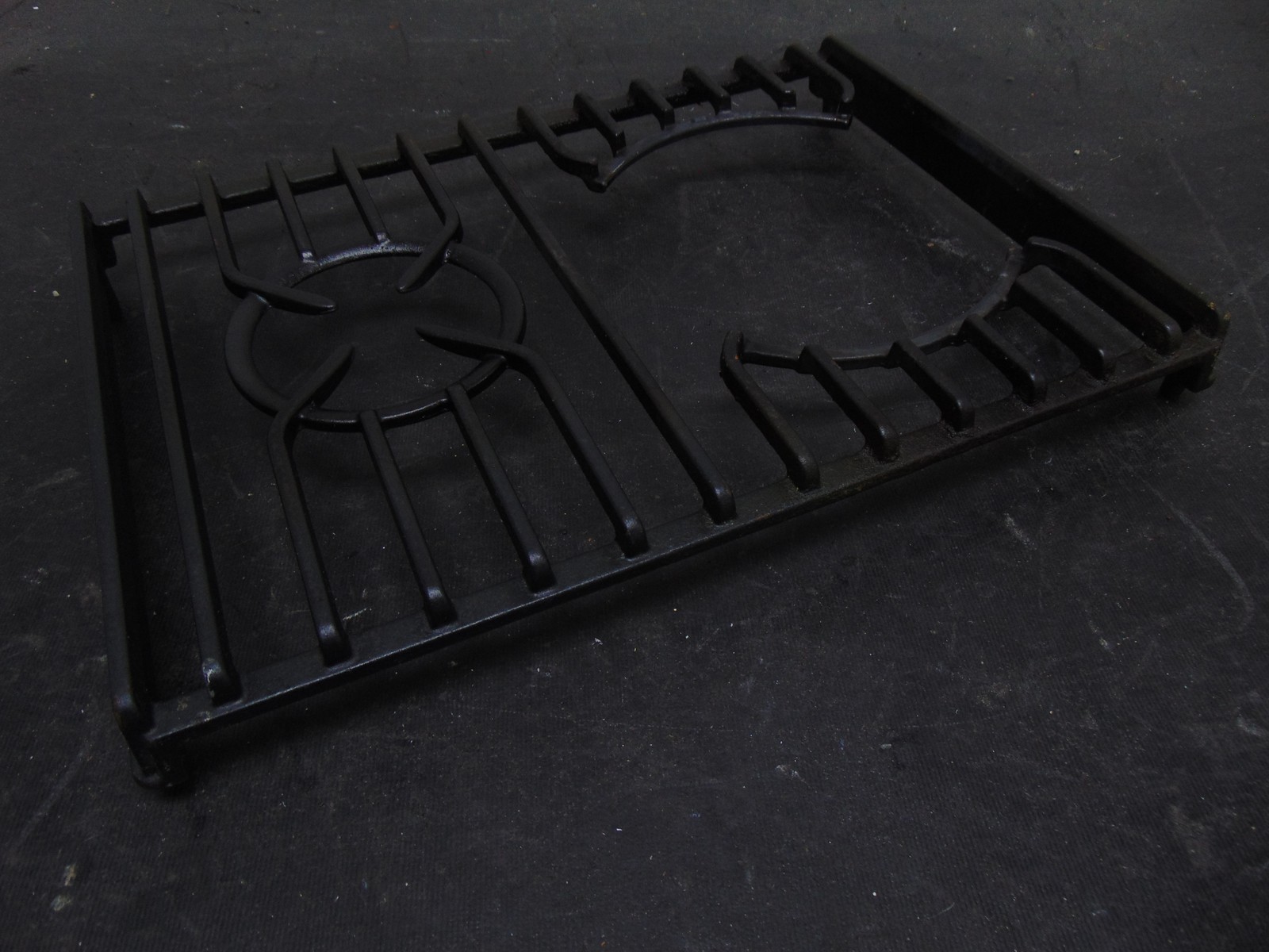 KitchenAid Gas Range KGSA906PSS02 Burner Grate 9760231BL