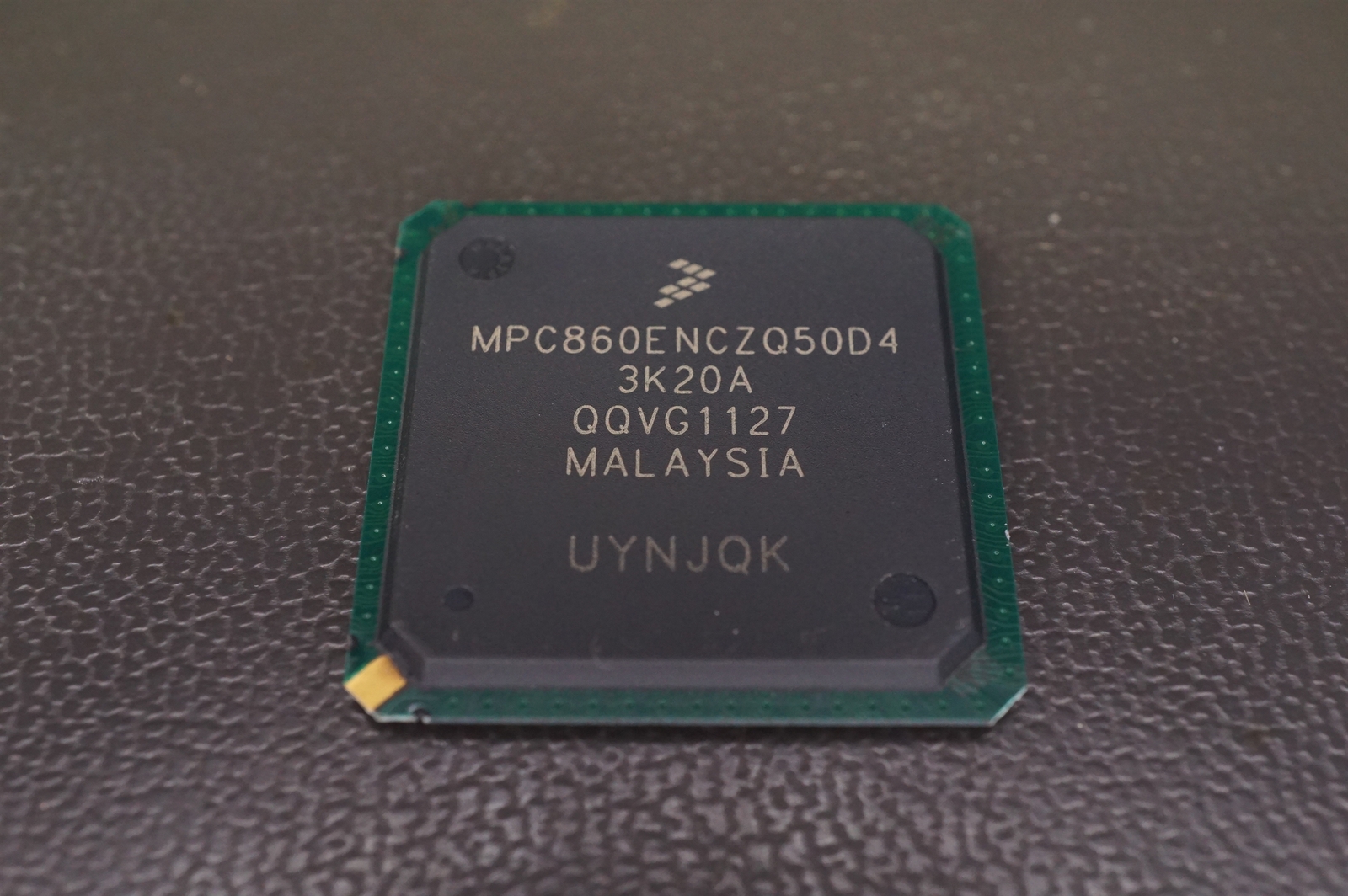 MPC860ENCZQ50D4 Freescale Microprocessor PowerQUICC 32-Bit 50MHz 357-Pin BGA NOS