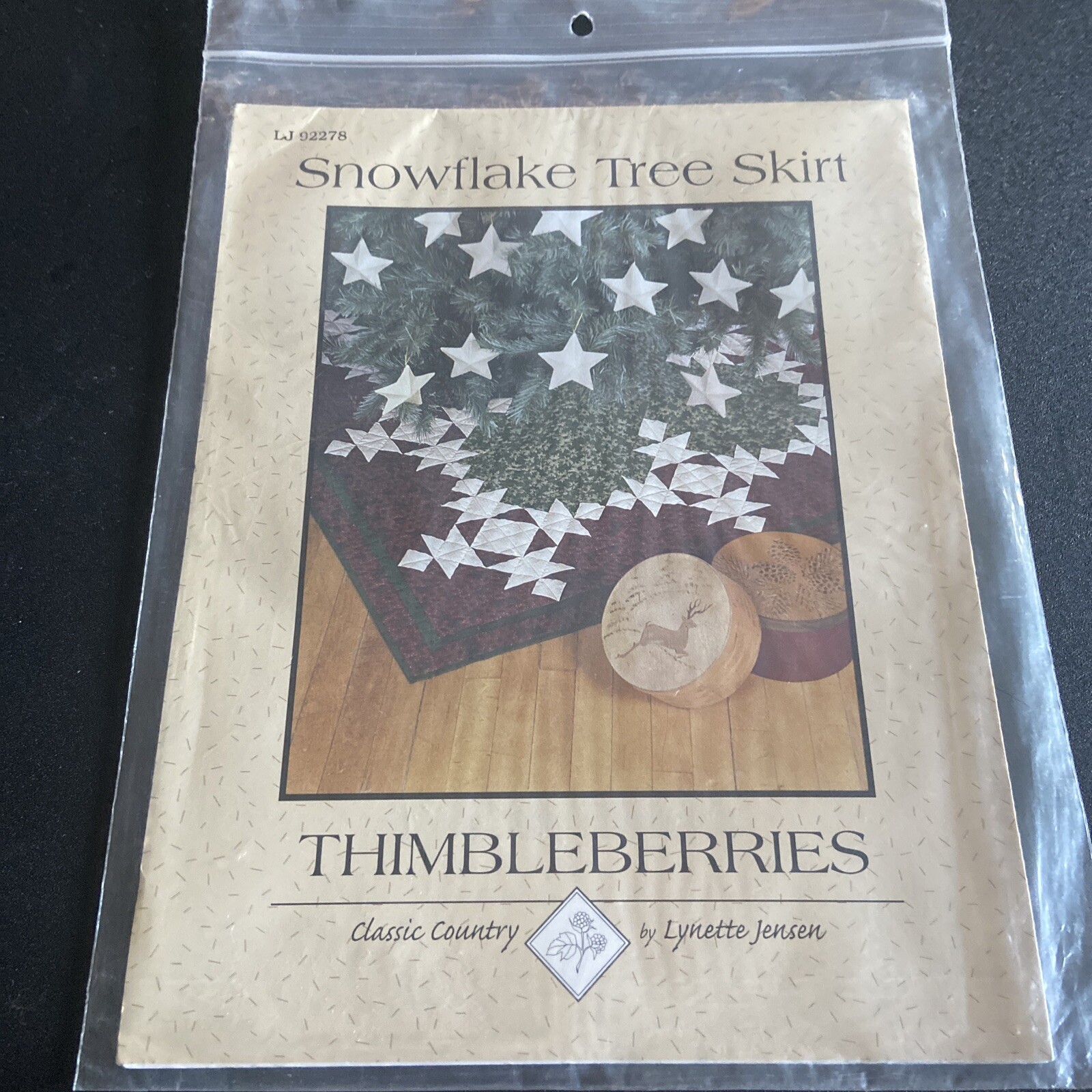 Thimbleberries Snowflake Tree Skirt Quilt Pattern By Lynette Jensen 57”x57” VTG