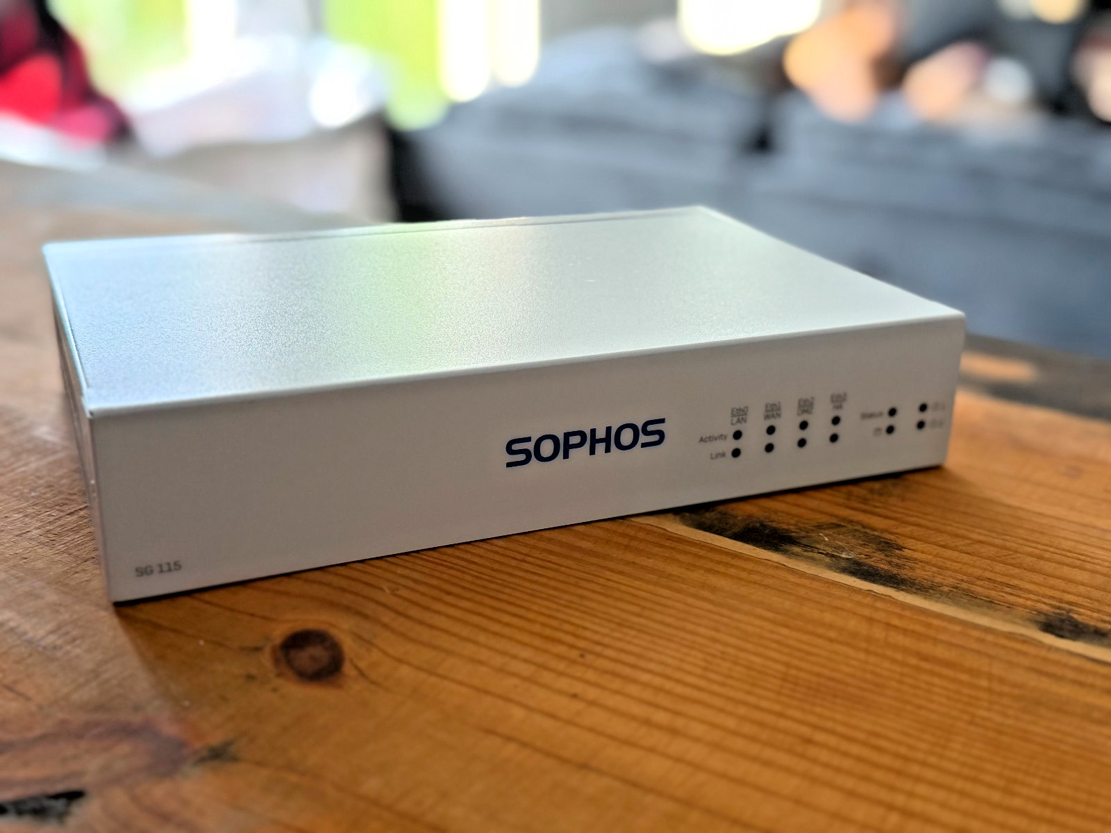 Sophos SG 115 Rev.3 Desktop Firewall Security Appliance - Tested & Factory Reset