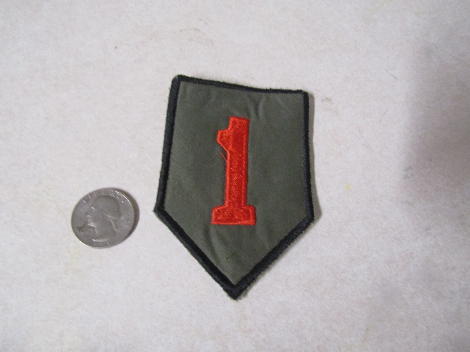 MILITARY PATCH OLDER 1ST INFANTRY DIVISION HAND THEATER MADE BIG RED ONE