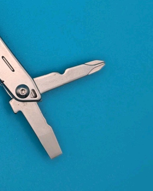LEATHERMAN WINGMAN MULTI-TOOL! FAST SHIPPING!