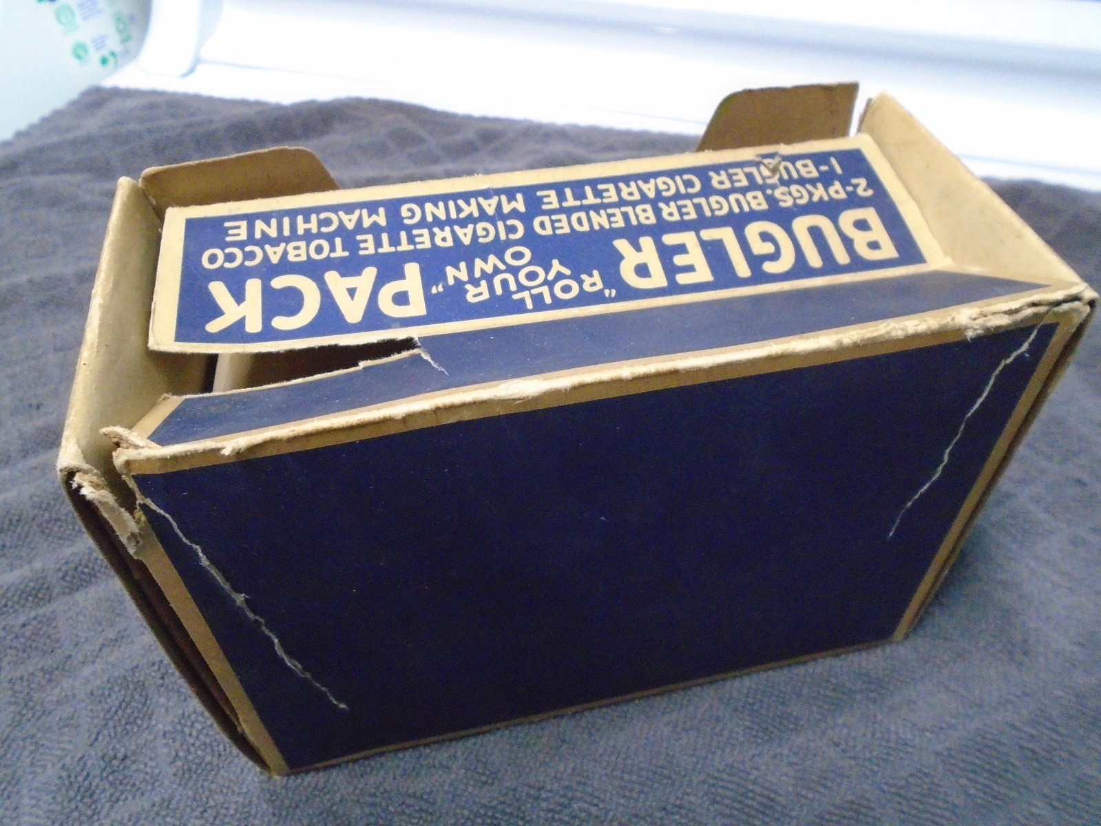 Vintage Bugler Rolling Machine in Original Box