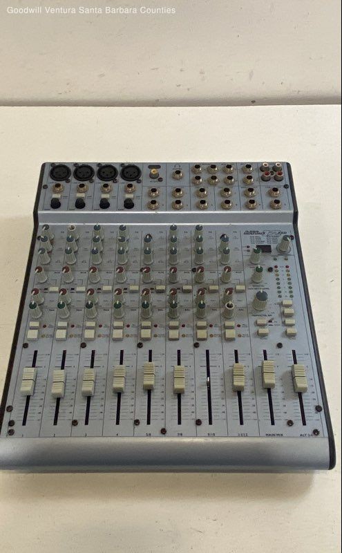 Alesis Multimix 12FXD 12-Channel Audio Mixer Read