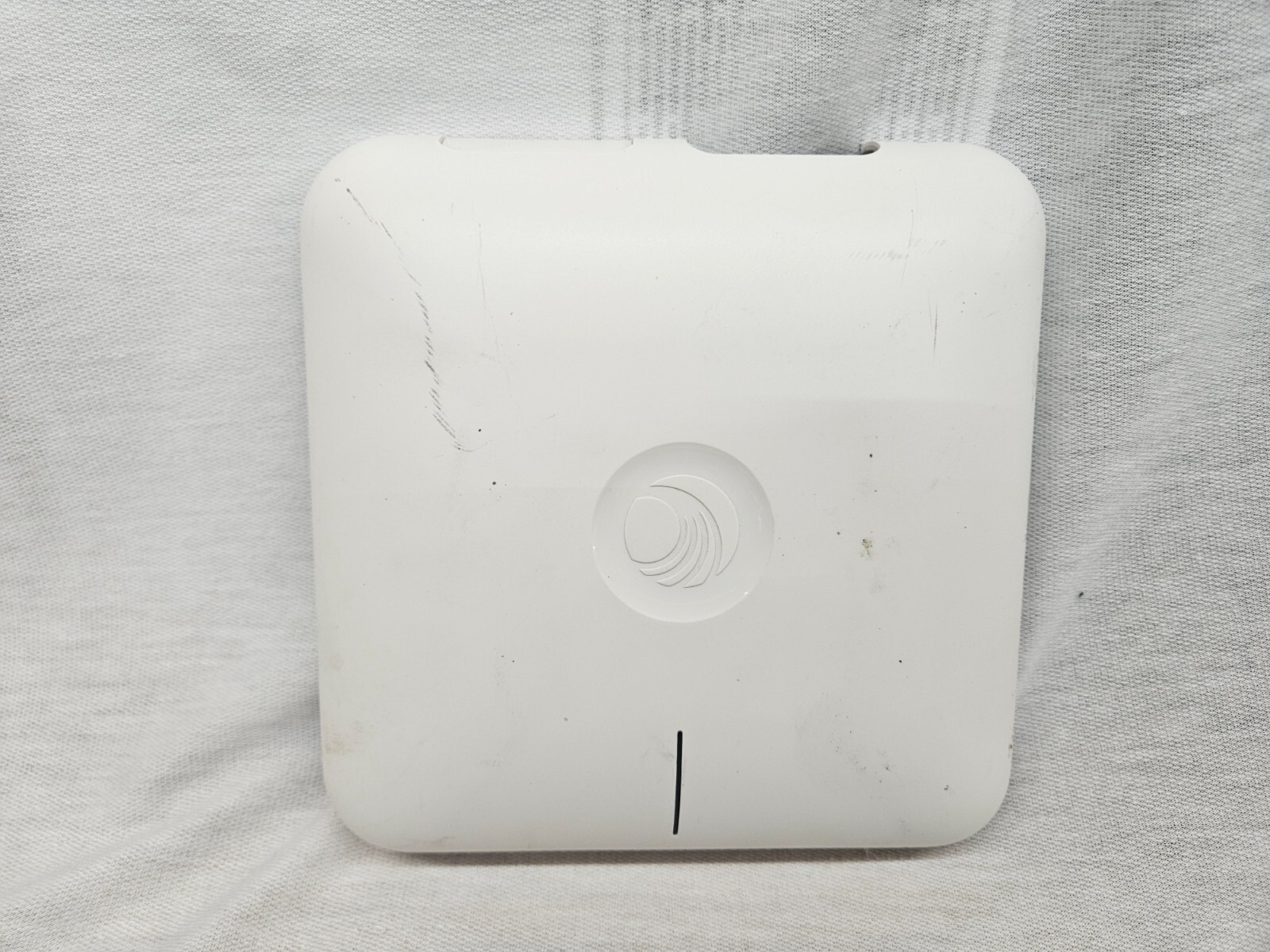 Cambium Networks cnPilot e600 Wi-Fi Access Point Gigabit 802.11ac USED, AP ONLY