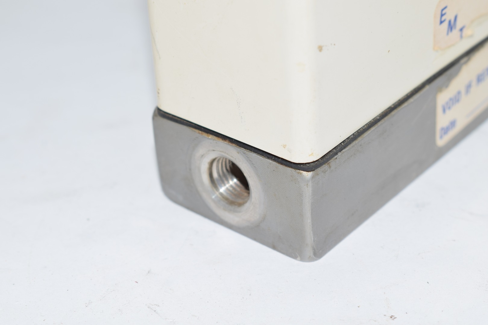 Applied Materials Model AFC-550 Mass Flow Controller 6-300sccm Hydrogen