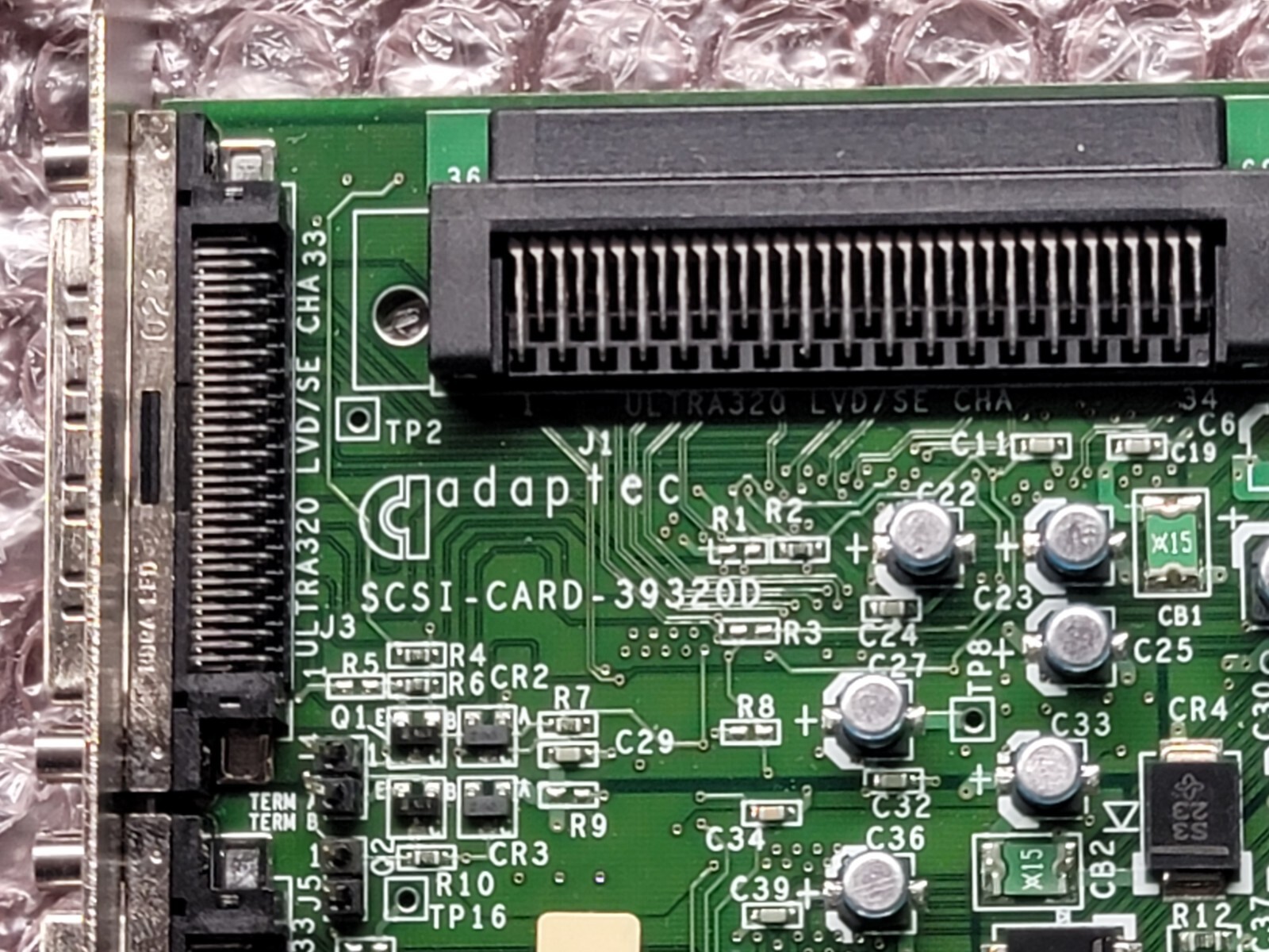 Adaptec SCSI - Card - 39320D
