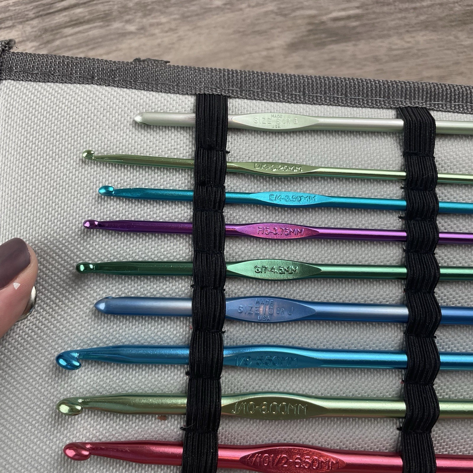 Crochet Hook Lot With Case - Multiple Brands Various Sizes