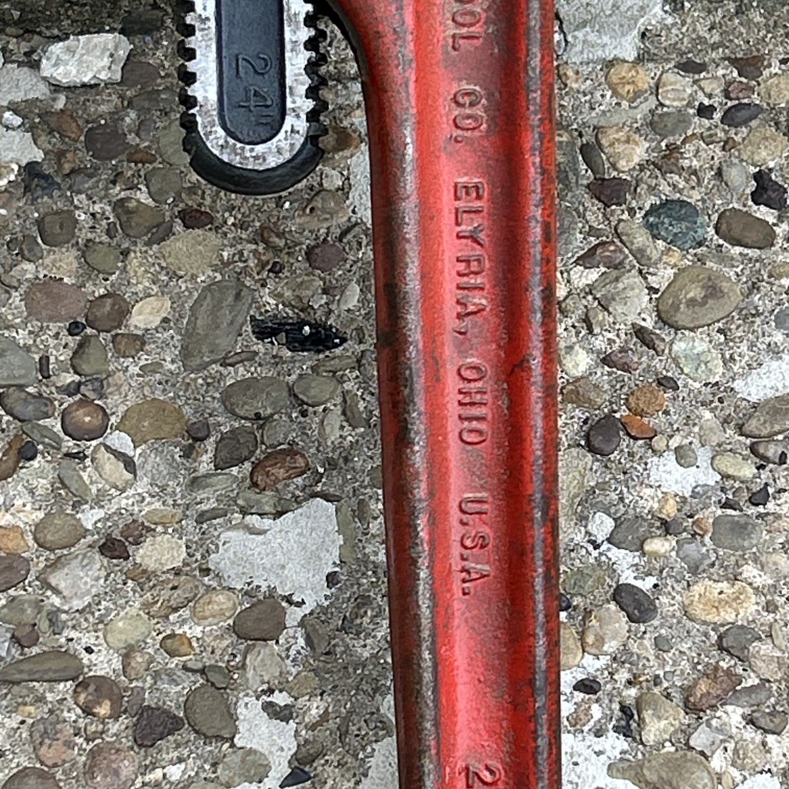 Ridgid 24" Heavy Duty Pipe Wrench Red RIGID Made In USA Vintage