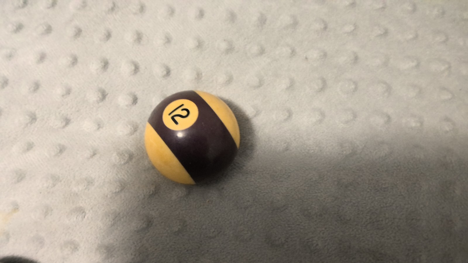 5 replacement Billiard Pool Balls Standard. Used. FREE SHIPPING