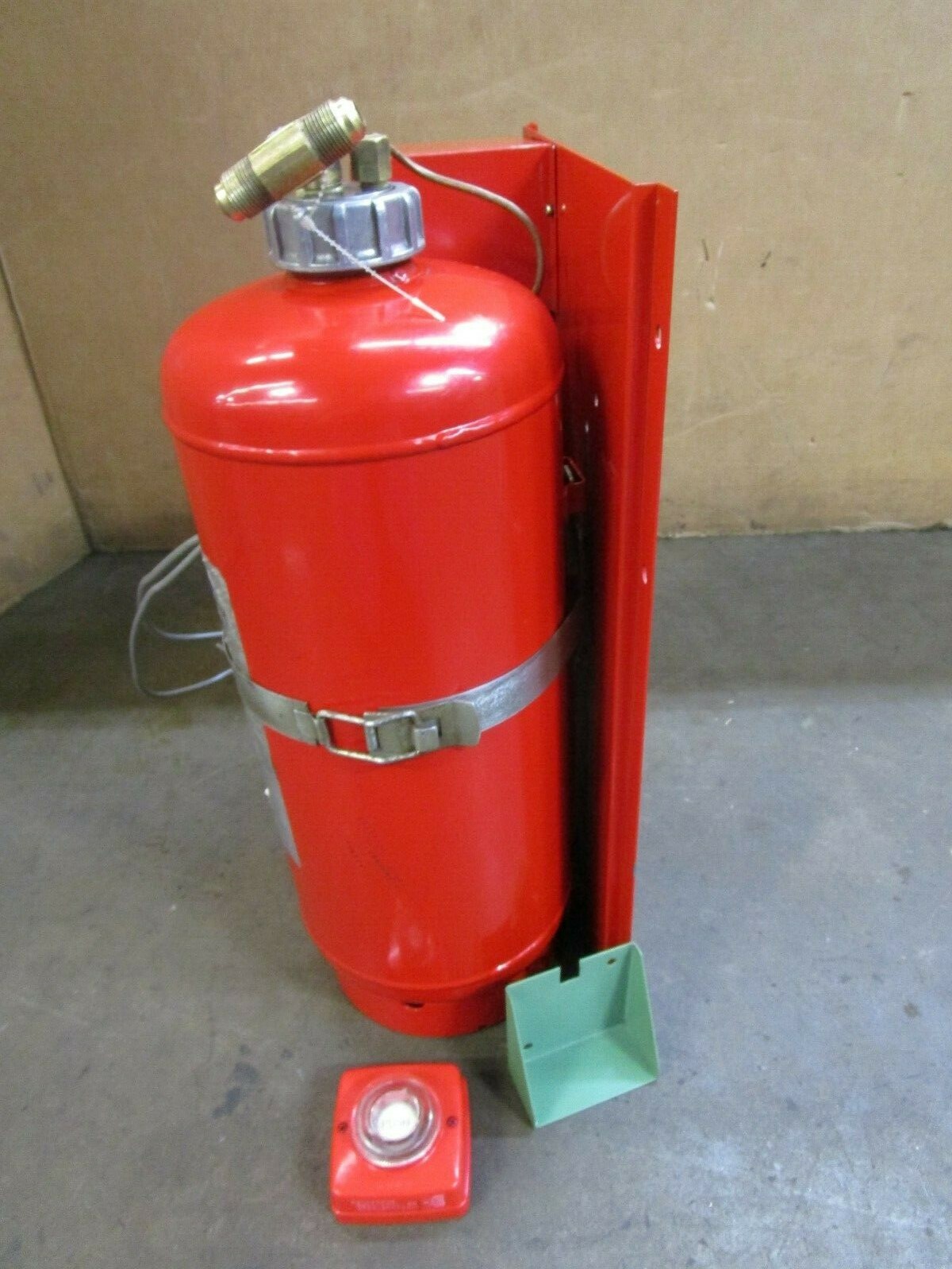 MIYATA CSA-6 6L AUTOMATIC FIRE EXTINGUISHER FOR ELECTRIC DISCHARGE MACHINE