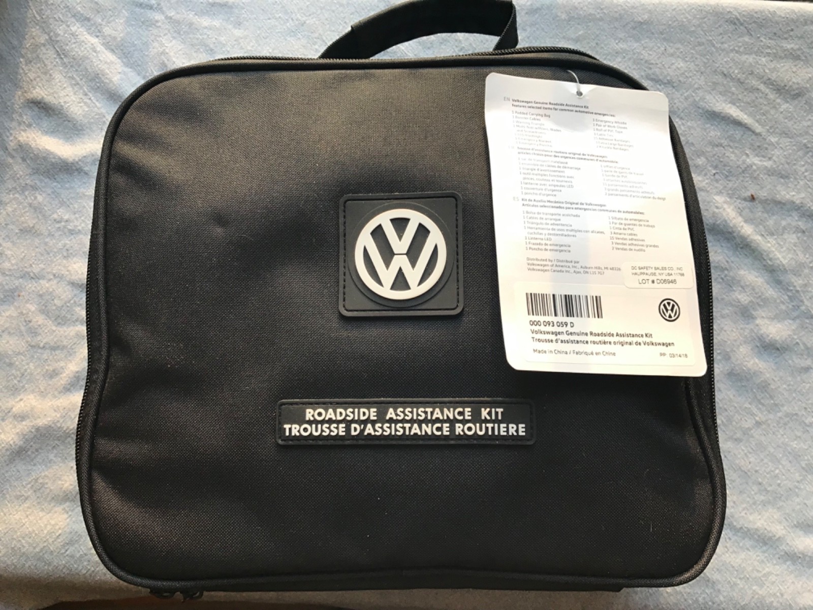 Volkswagen Roadside Assistance Kit (Genuine VW) (Complete Kit) 2018 Brand New